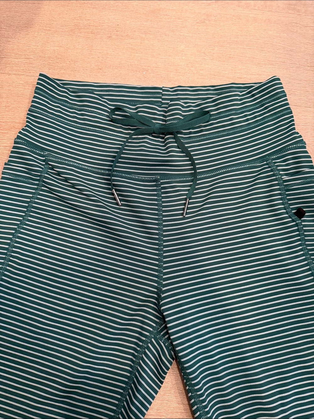 HALARA Green Striped Jogger Leggings - Size Large - Like New! - Picture 2 of 4